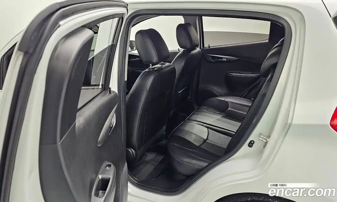 Chevrolet Spark 2021 1.0 Автомат в Москве № 589747, фото 12