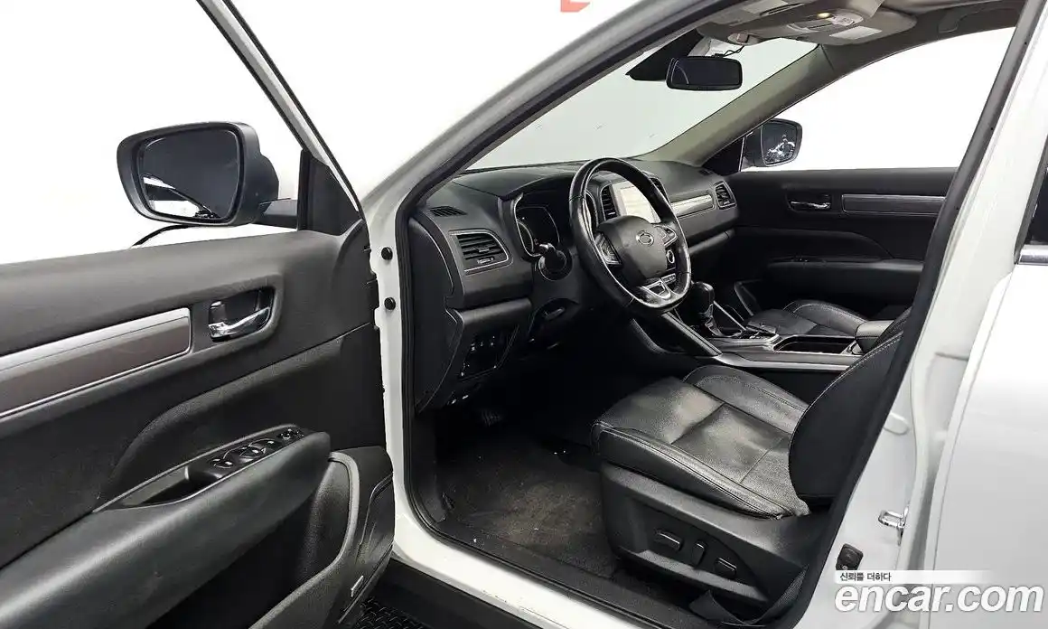 Renault QM6 2017 2.0 Автомат в Москве № 590020, фото 11