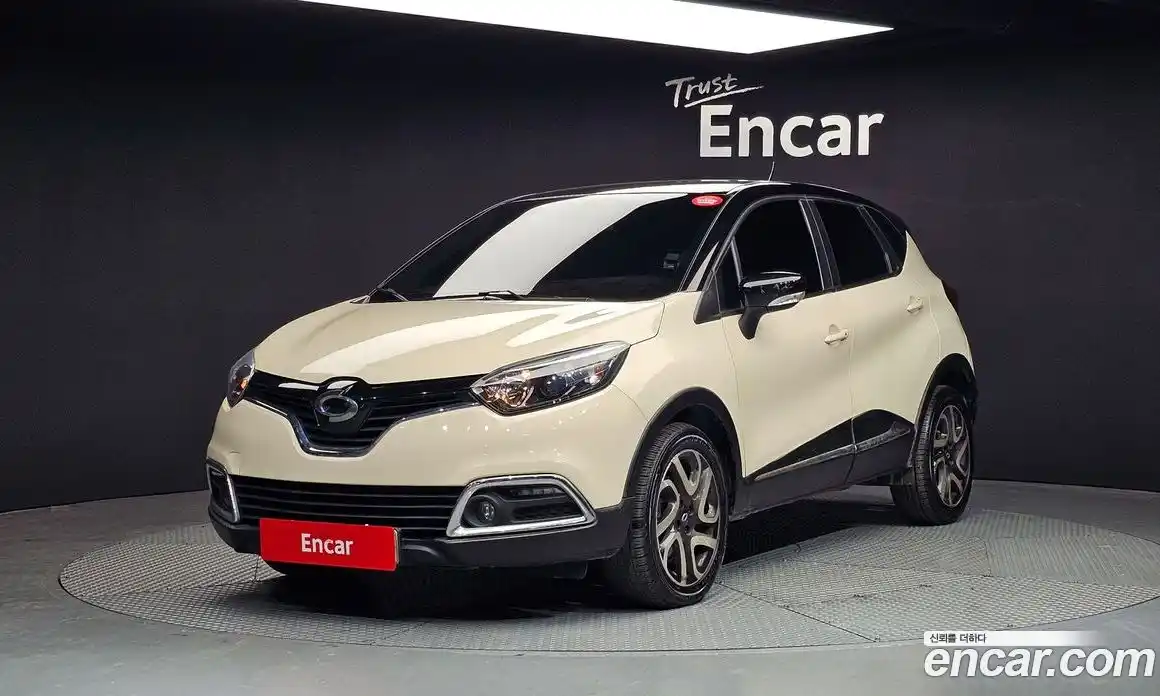 Renault QM3 2017 1.5 Автомат в Москве № 590148, фото 1