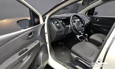 Renault QM3 2017 1.5 Автомат в Москве № 590148, миниатюра 11