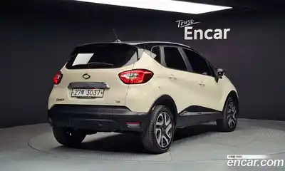 Renault QM3 2017 1.5 Автомат в Москве № 590148, миниатюра 2