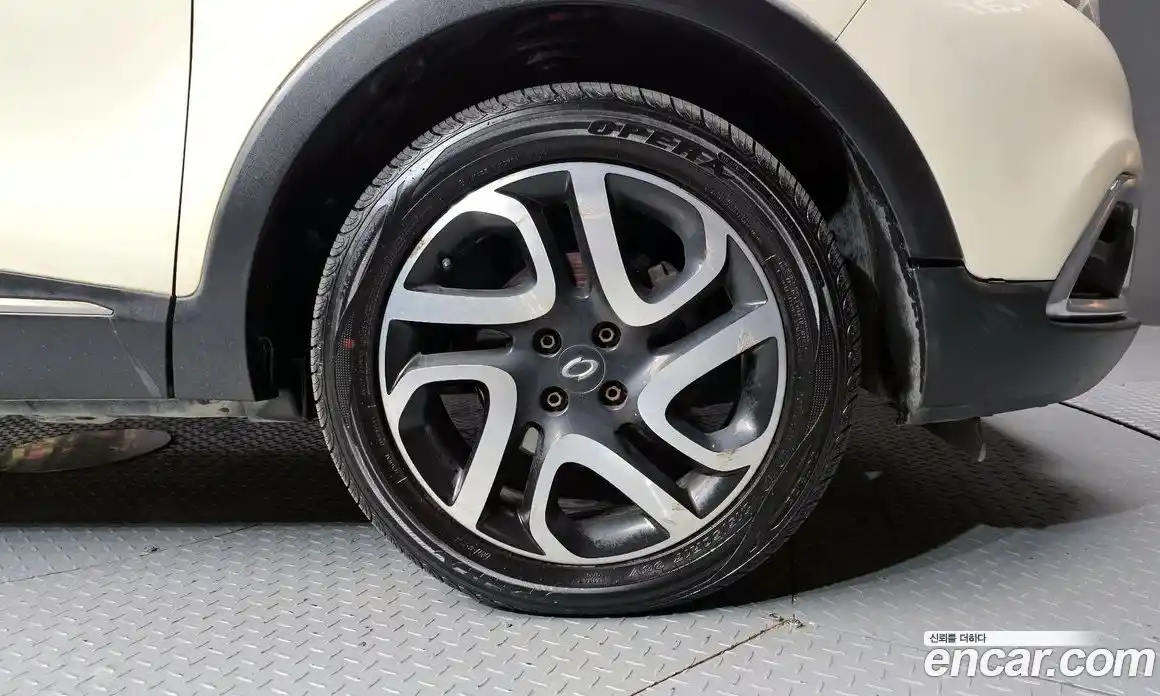 Renault QM3 2017 1.5 Автомат в Москве № 590148, фото 5