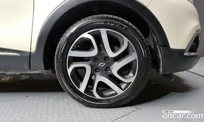 Renault QM3 2017 1.5 Автомат в Москве № 590148, миниатюра 5