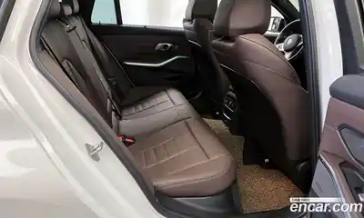 BMW 3-Series 2024 3.0 Автомат в Москве № 590850, миниатюра 12