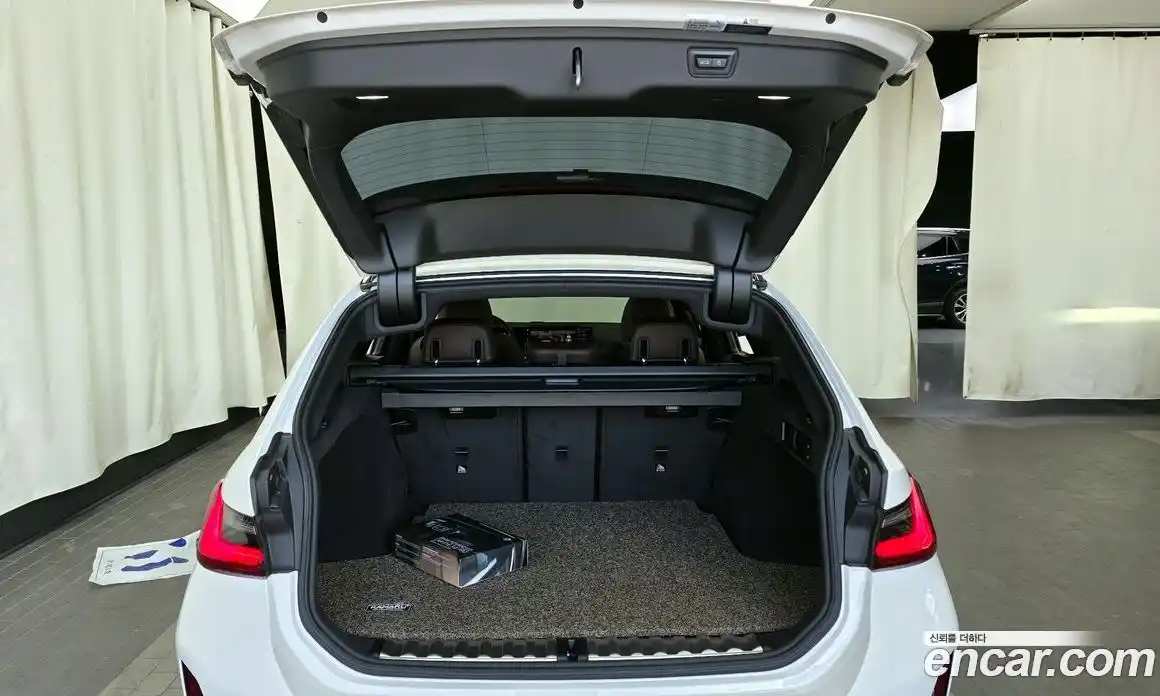 BMW 3-Series 2024 3.0 Автомат в Москве № 590850, фото 20