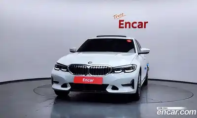 BMW 3-Series 2022 2.0 Автомат в Москве № 591146, миниатюра 3