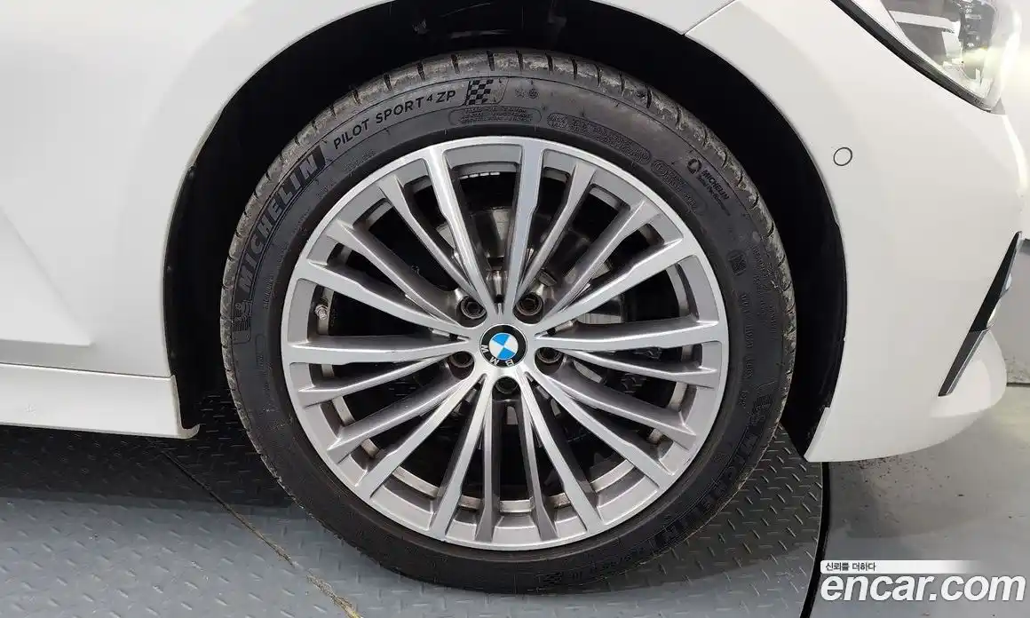 BMW 3-Series 2022 2.0 Автомат в Москве № 591146, фото 5