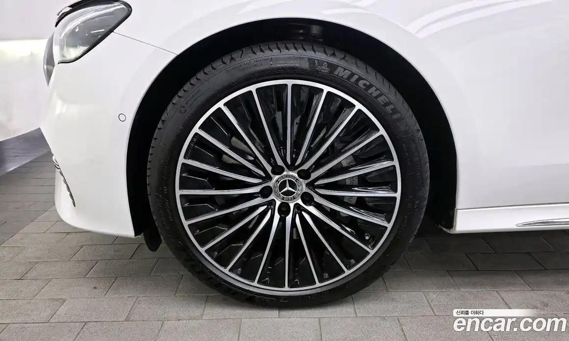 Mercedes-Benz E-Class 2024 3.0 Автомат в Москве № 591828, фото 5