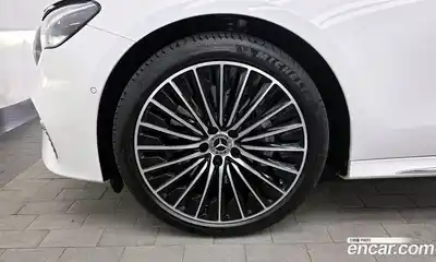 Mercedes-Benz E-Class 2024 3.0 Автомат в Москве № 591828, миниатюра 5