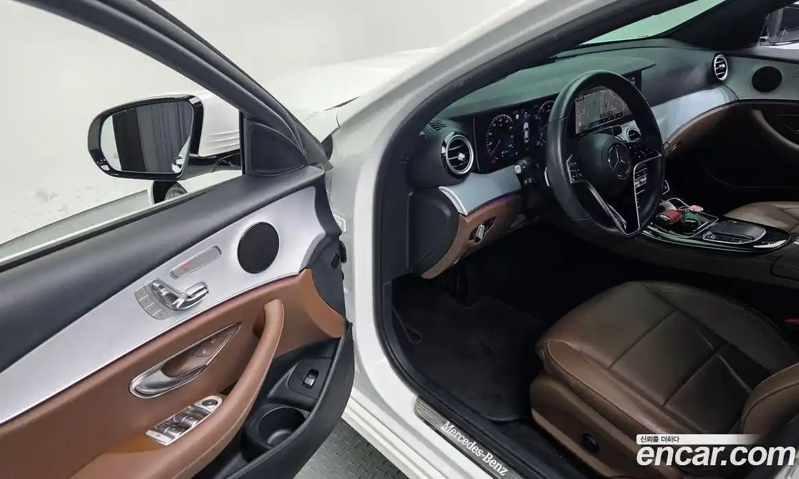 Mercedes-Benz E-Class 2021 2.0 Автомат в Москве № 591865, фото 13