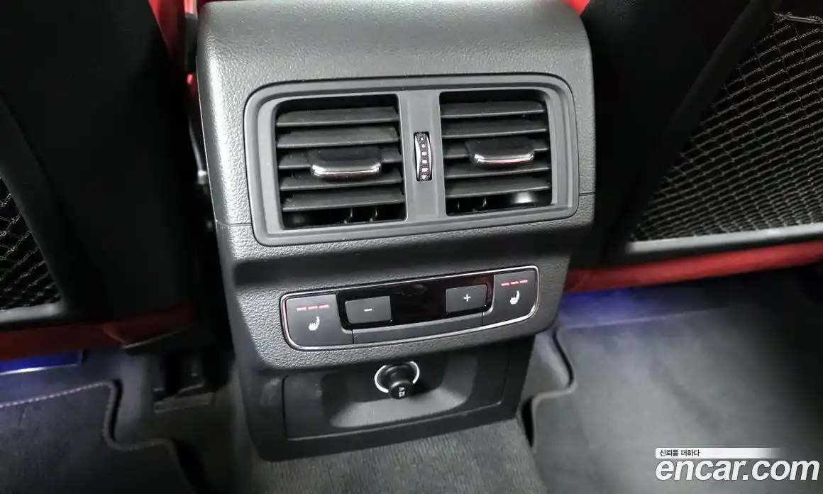 Audi SQ5 2020 3.0 Автомат в Москве № 593149, фото 18