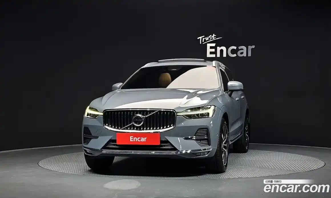 Volvo XC60 2023 2.0 Автомат в Москве № 593613, фото 3