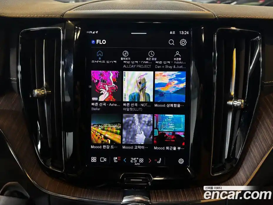 Volvo XC60 2022 2.0 Автомат в Москве № 593760, фото 11