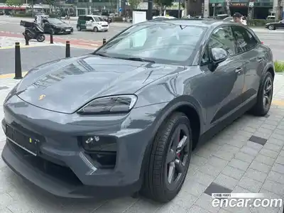 Porsche Macan 2025 Автомат в Москве № 593974, миниатюра 5