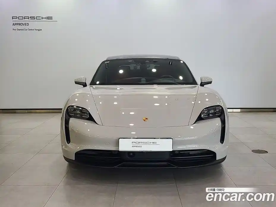 Porsche Taycan 2023 0.1 Автомат в Москве № 594403, фото 3