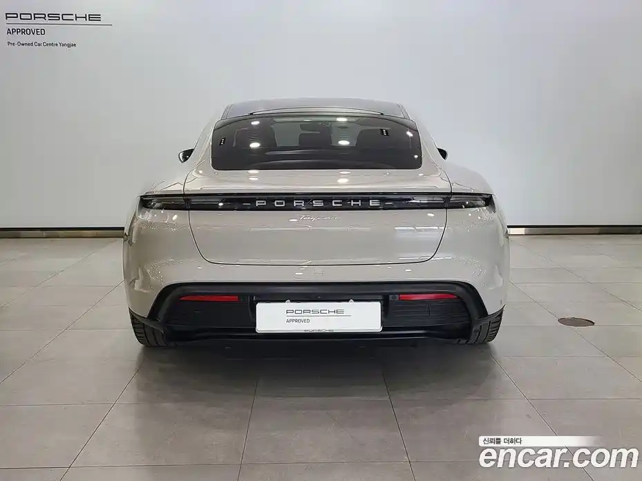 Porsche Taycan 2023 0.1 Автомат в Москве № 594403, фото 5