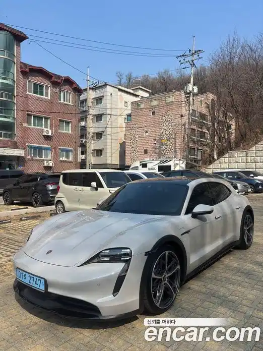 Porsche Taycan 2024 0.1 Автомат в Москве № 594409, фото 1