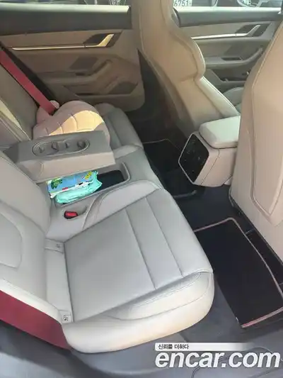 Porsche Taycan 2024 0.1 Автомат в Москве № 594409, миниатюра 11