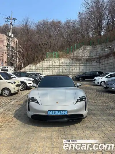 Porsche Taycan 2024 0.1 Автомат в Москве № 594409, миниатюра 3