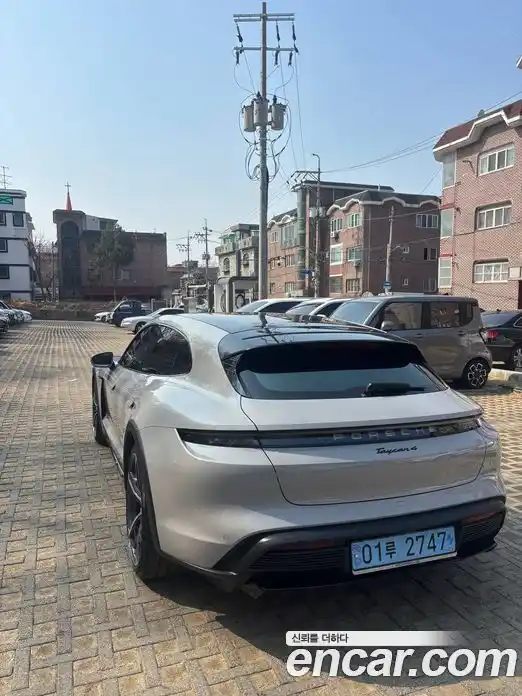 Porsche Taycan 2024 0.1 Автомат в Москве № 594409, фото 4