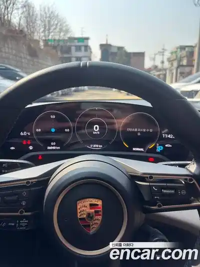 Porsche Taycan 2024 0.1 Автомат в Москве № 594409, миниатюра 10