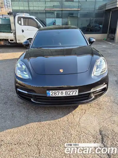 Porsche Panamera, 2018