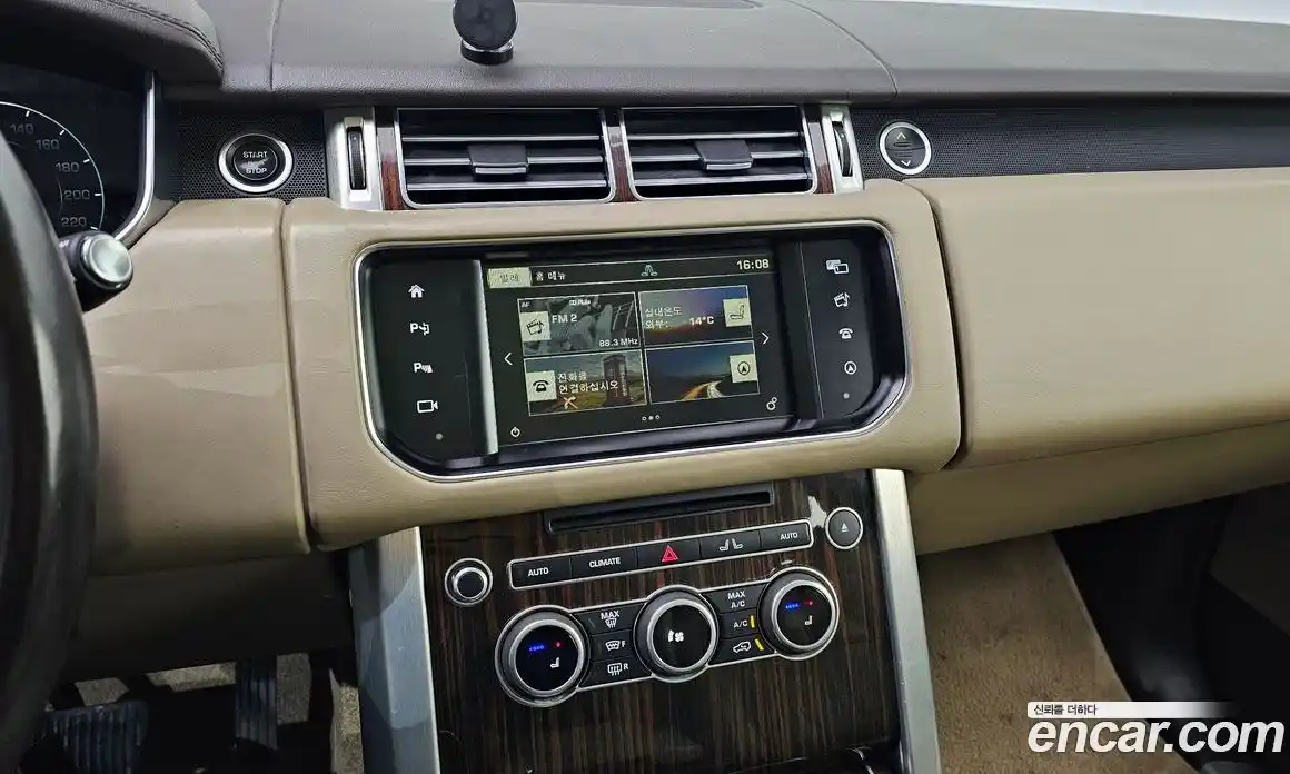 Land Rover Range-Rover 2016 4.4 Автомат в Москве № 594830, фото 14