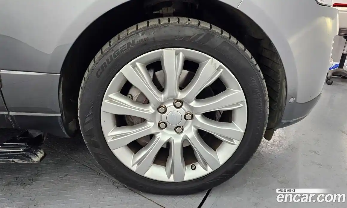 Land Rover Range-Rover 2016 4.4 Автомат в Москве № 594830, фото 5