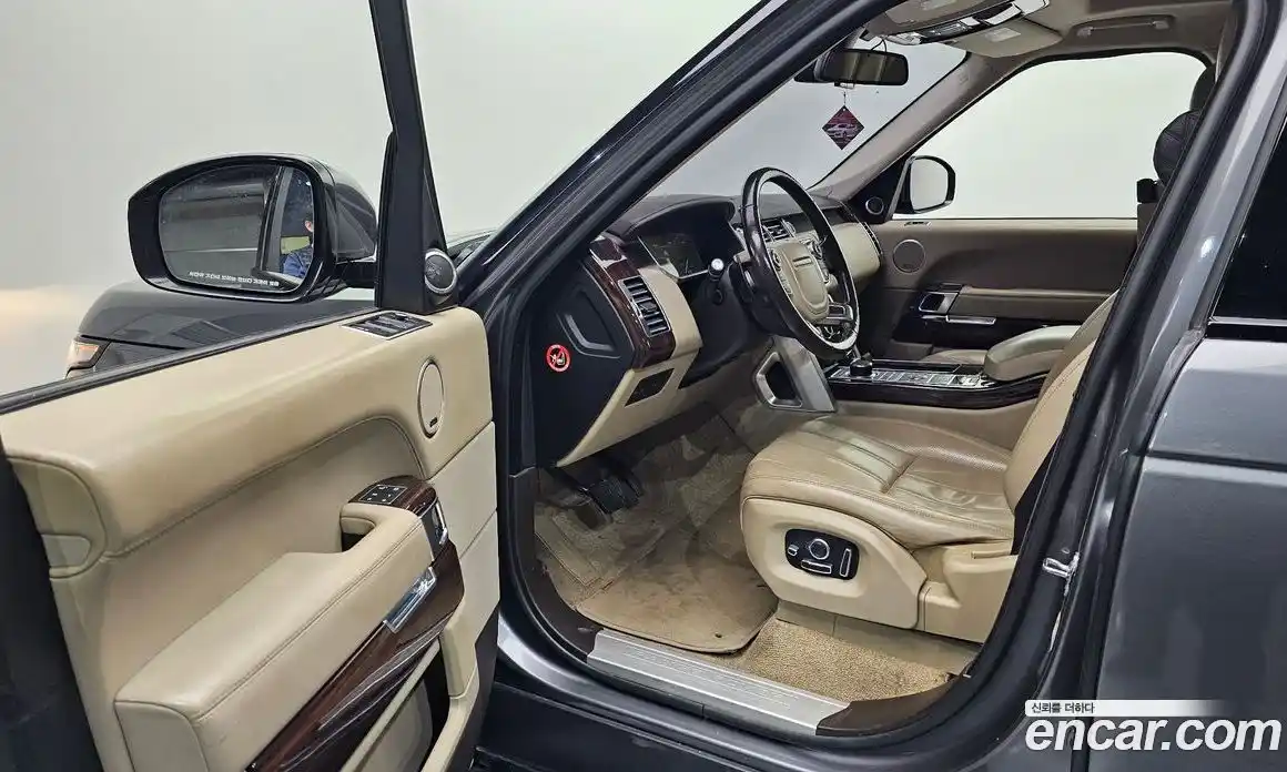 Land Rover Range-Rover 2016 4.4 Автомат в Москве № 594830, фото 10