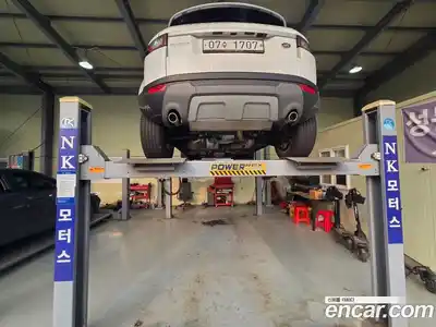 Land Rover Range-Rover Evoque 2018 2.0 Автомат в Москве № 594887, миниатюра 2