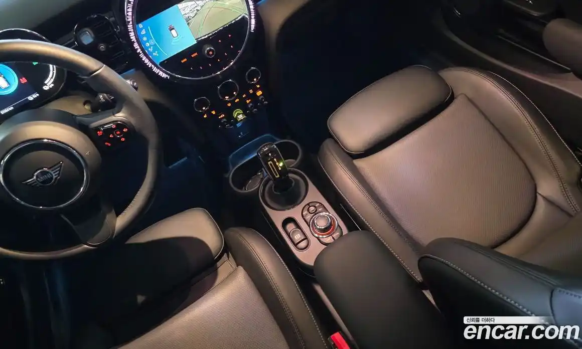 Mini Cooper 2022 Автомат в Москве № 595276, фото 14