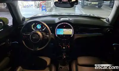 Mini Cooper 2022 Автомат в Москве № 595276, миниатюра 6