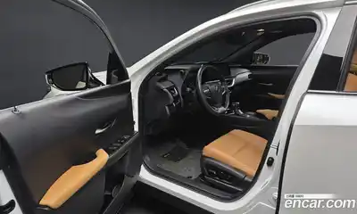 Lexus UX 2024 2.0 Автомат в Москве № 595515, миниатюра 10