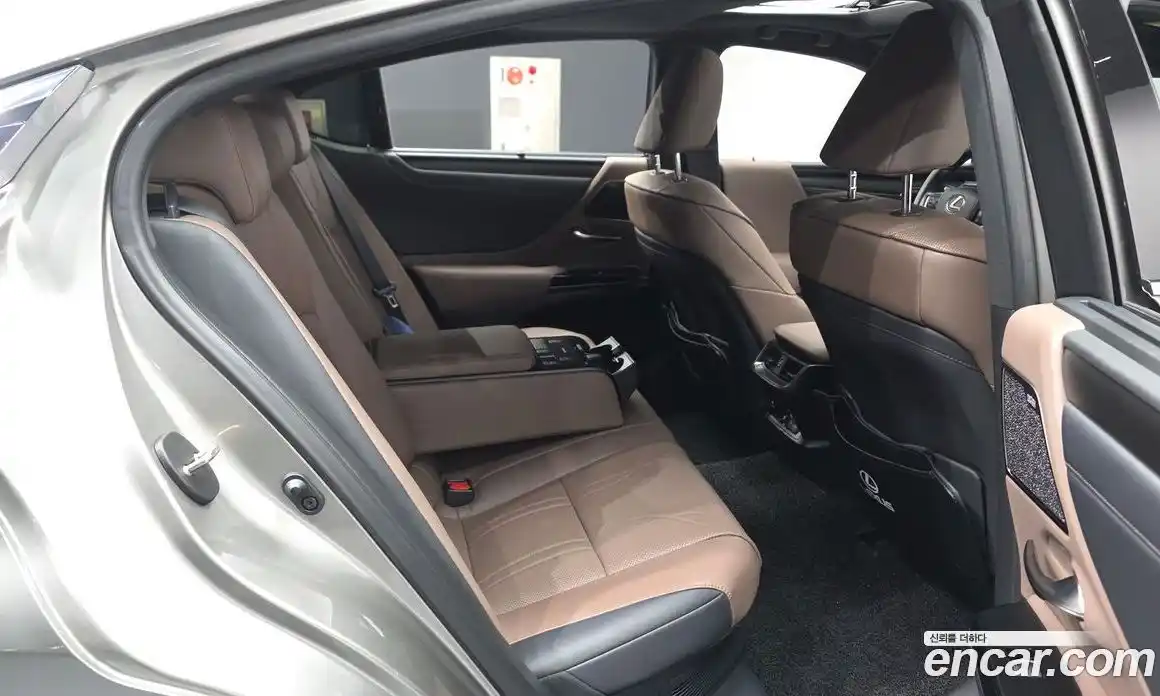 Lexus ES 2024 2.5 Автомат в Москве № 595525, фото 12