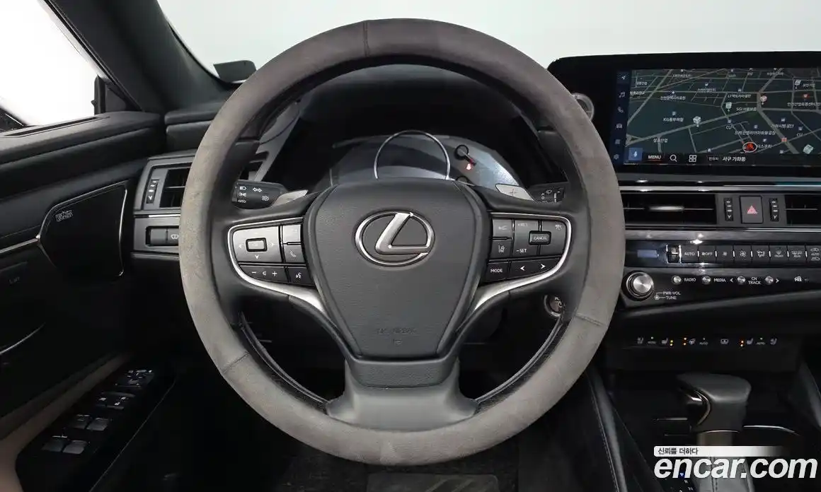 Lexus ES 2024 2.5 Автомат в Москве № 595525, фото 13