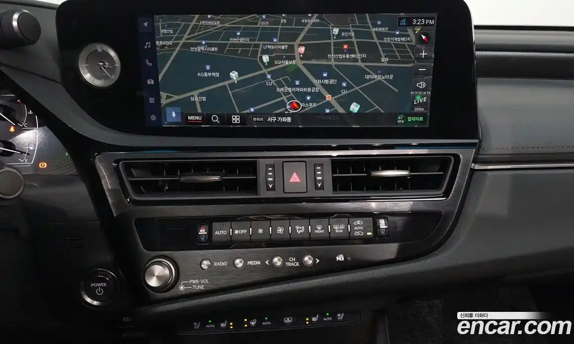 Lexus ES 2024 2.5 Автомат в Москве № 595525, фото 14