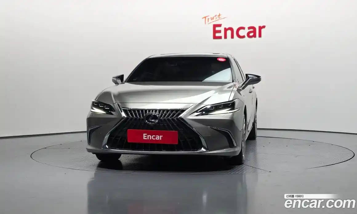 Lexus ES 2024 2.5 Автомат в Москве № 595525, фото 3