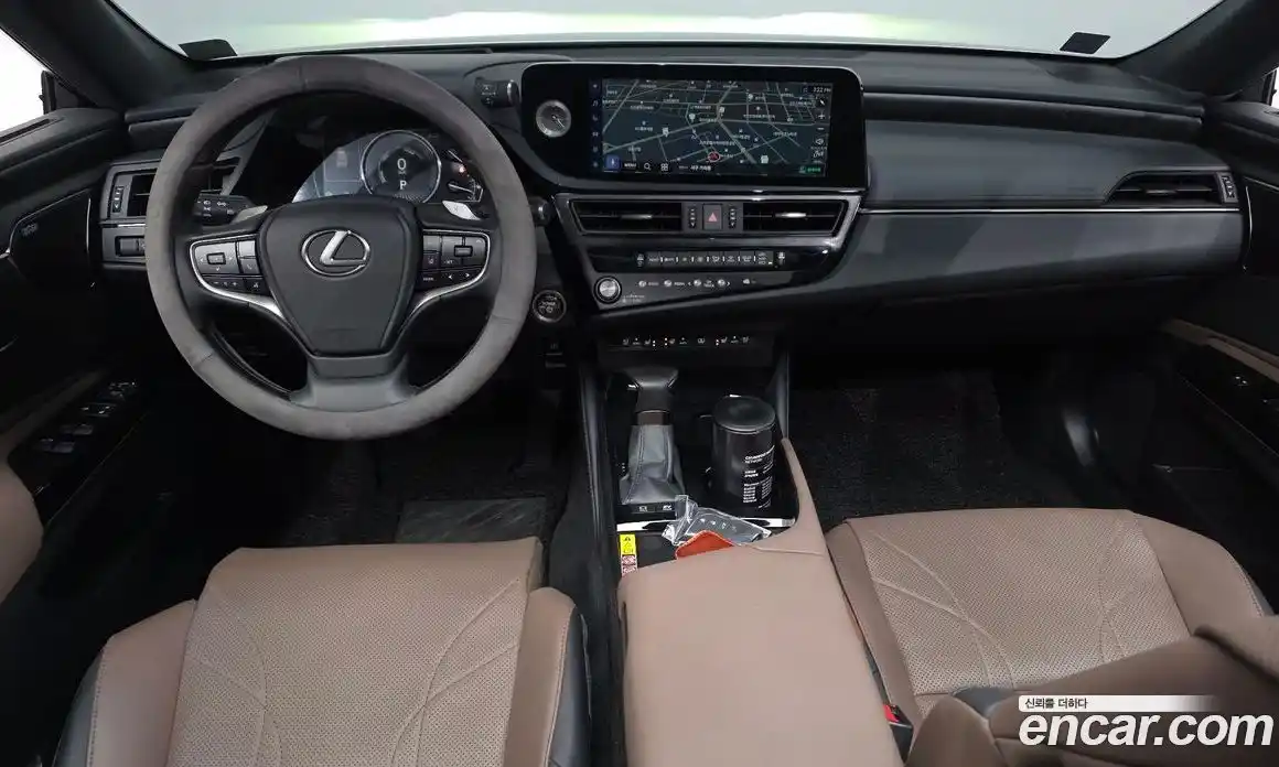 Lexus ES 2024 2.5 Автомат в Москве № 595525, фото 7