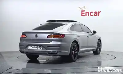 Volkswagen Arteon 2019 2.0 Автомат в Москве № 595625, миниатюра 2