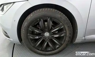 Volkswagen Arteon 2019 2.0 Автомат в Москве № 595625, миниатюра 5