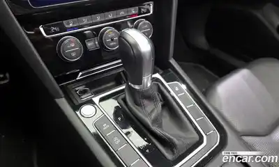 Volkswagen Arteon 2019 2.0 Автомат в Москве № 595625, миниатюра 9