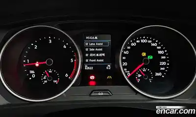 Volkswagen Tiguan 2018 2.0 Автомат в Москве № 595634, миниатюра 8