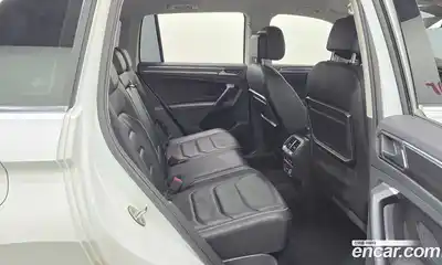 Volkswagen Tiguan 2020 2.0 Автомат в Москве № 595649, миниатюра 12