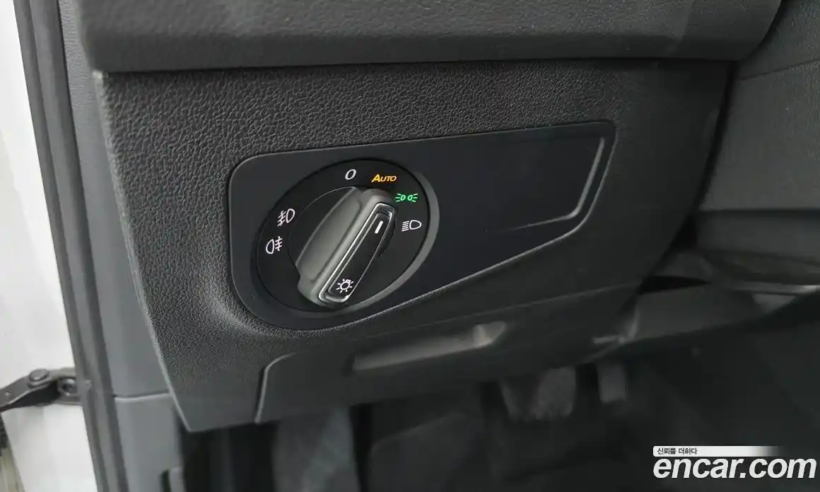 Volkswagen Tiguan 2020 2.0 Автомат в Москве № 595649, фото 19