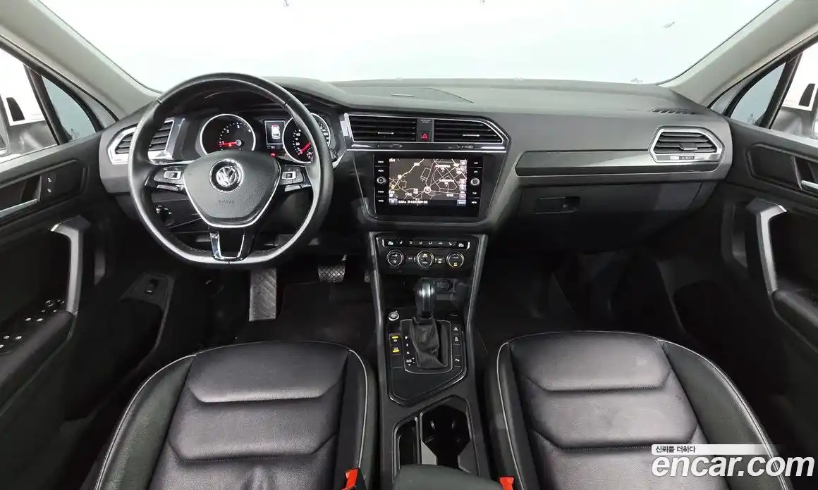 Volkswagen Tiguan 2020 2.0 Автомат в Москве № 595649, фото 7