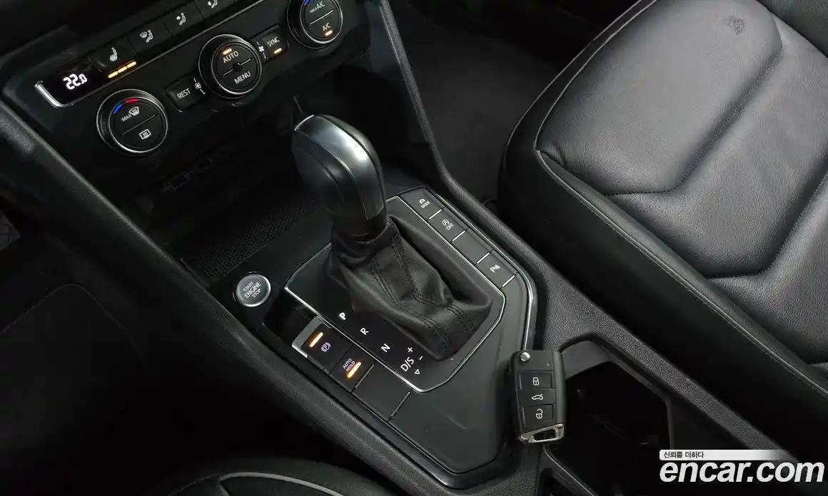 Volkswagen Tiguan 2020 2.0 Автомат в Москве № 595649, фото 9