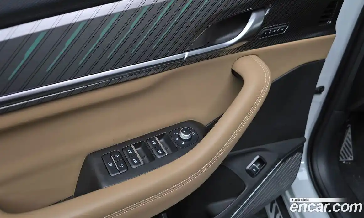 Renault Grand Koleos 2025 1.5 Автомат в Москве № 608285, фото 17