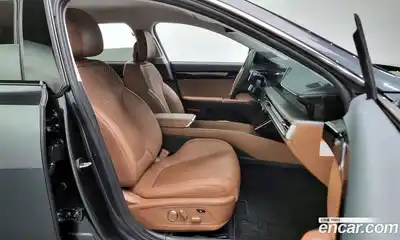 Hyundai Grandeur 2023 1.6 Автомат в Москве № 608381, миниатюра 10