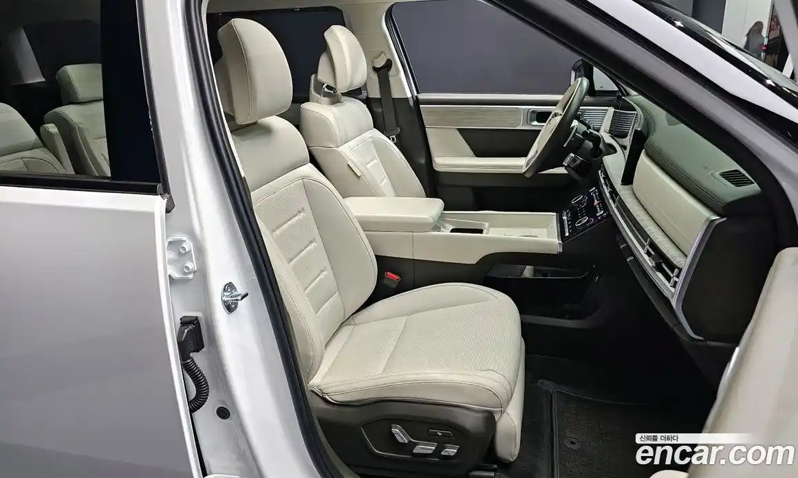 Hyundai Santa Fe 2024 2.5 Автомат в Москве № 608559, фото 10