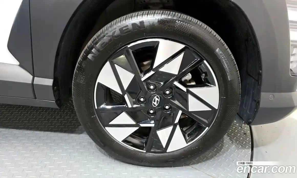 Hyundai Kona 2023 1.6 Автомат в Москве № 608701, фото 4